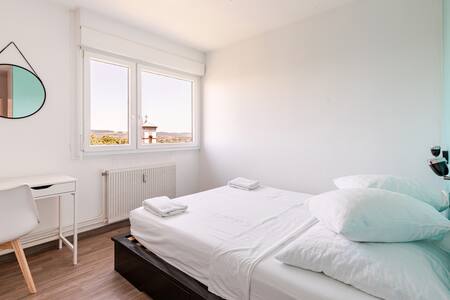 RM Suite bedroom